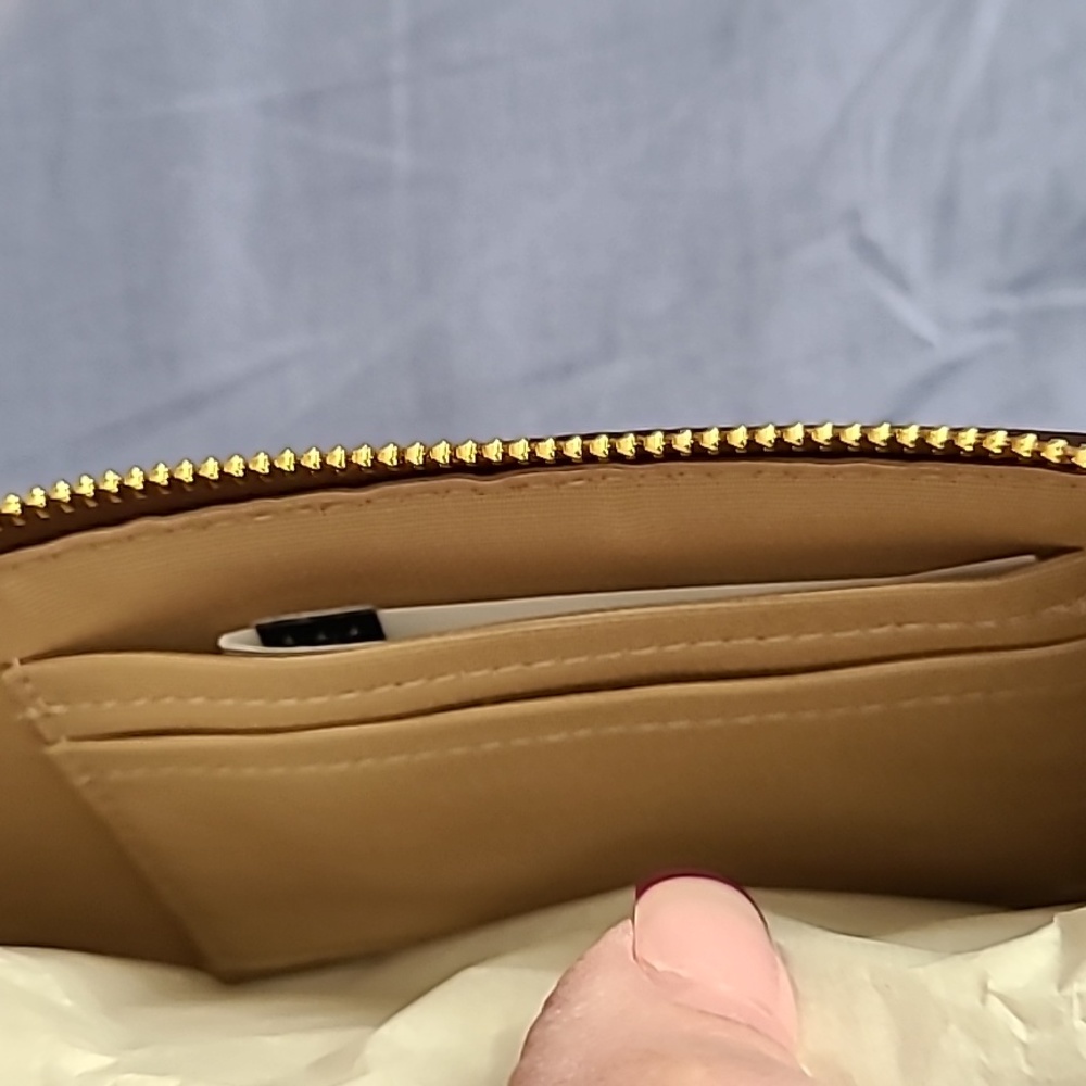 Coach Corner Zip Trio In Signature Canvas NWT - Picture 6 of 8